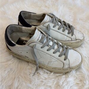 Golden Goose Deluxe Brand GGDB HI STAR
Sneakers
Size: 35 US 5